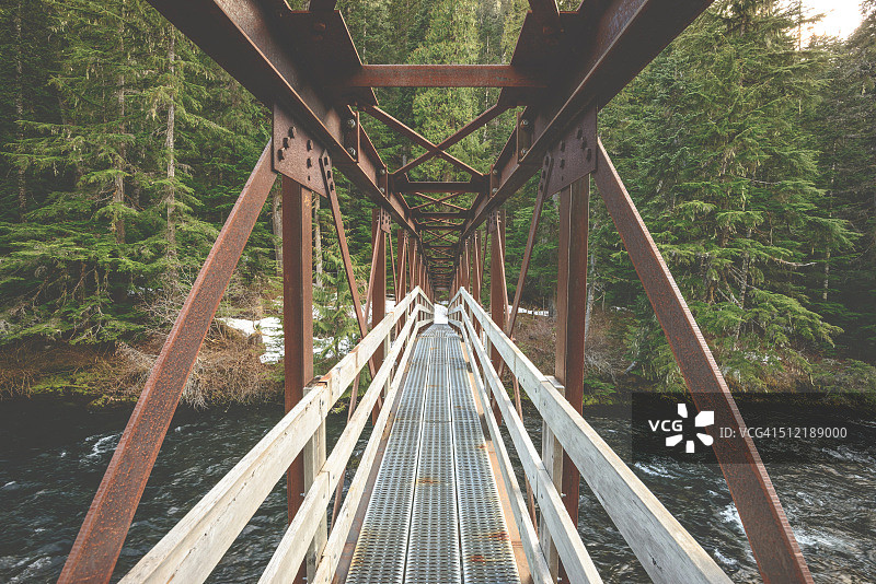 惠斯勒徒步桥图片素材