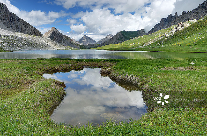奥雷纳耶湖图片素材