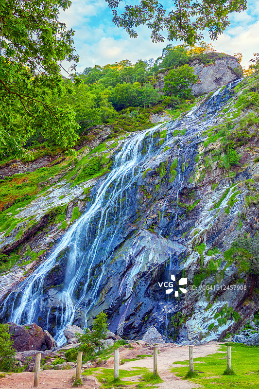 爱尔兰共和国威克洛郡的宝尔势格瀑布图片素材