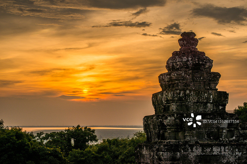 柬埔寨暹粒的巴肯山寺图片素材