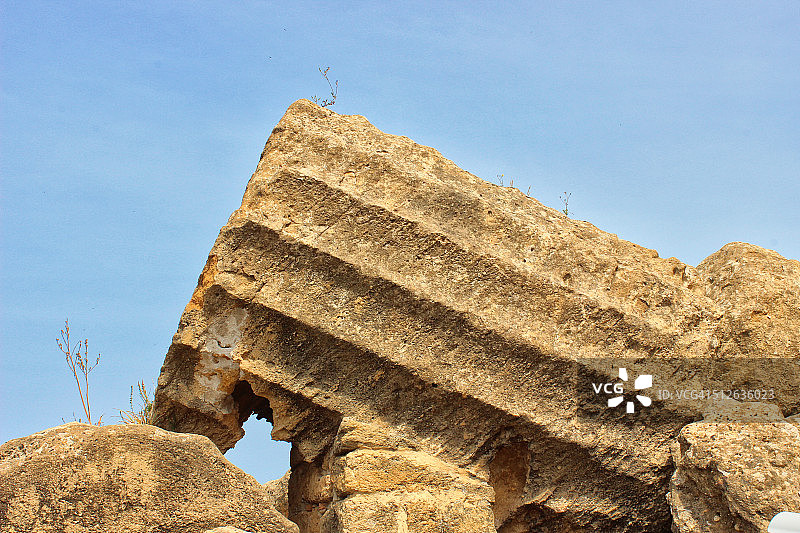 阿格里真托的倒塌的柱子图片素材