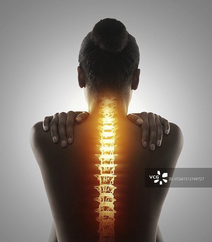 背痛是成年人的主要问题图片素材