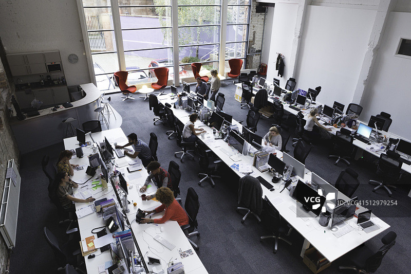 大型开放式办公空间图片素材