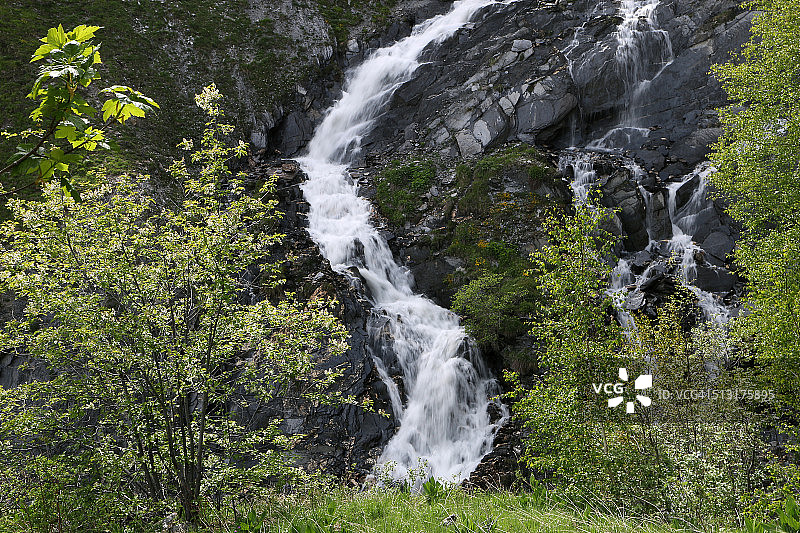 自然风光瀑布图片素材