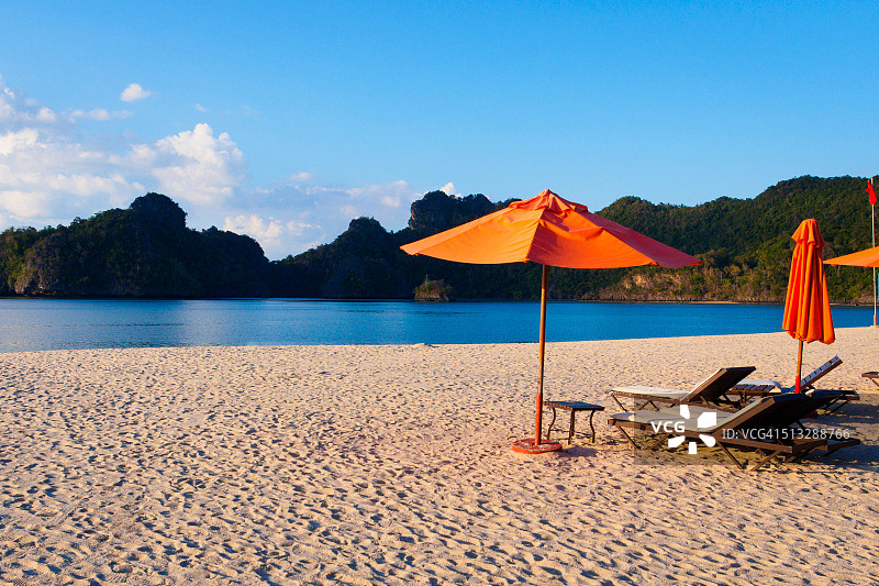 马来西亚兰卡威岛丹绒鲁海滩图片素材