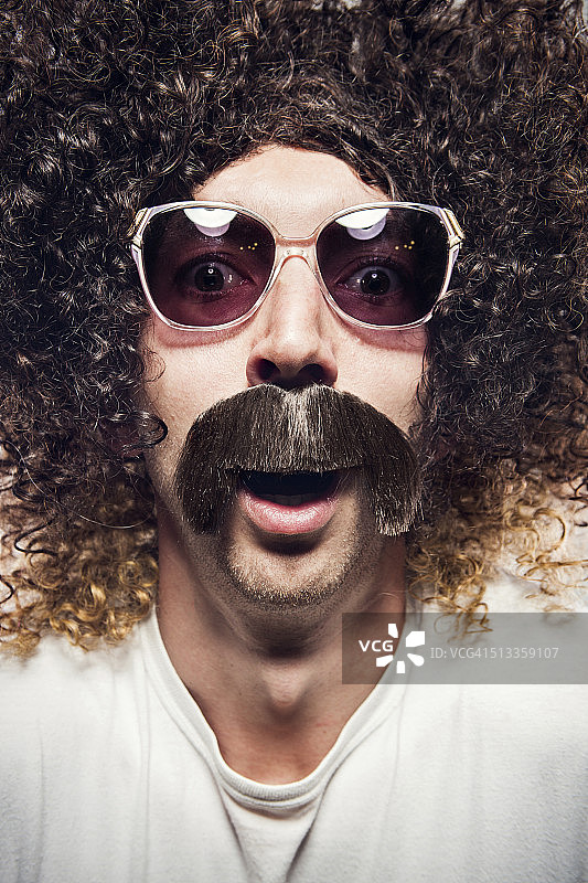 疯狂的发型和胡须男士图片素材