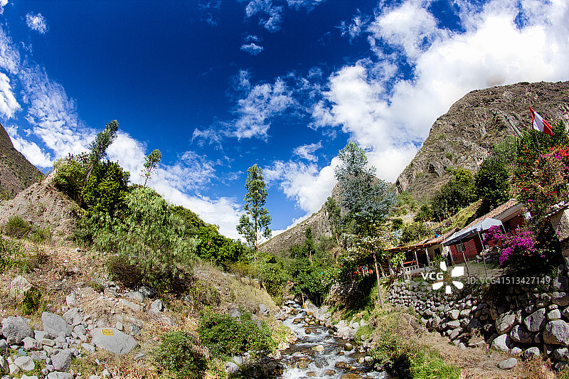 山间溪流图片素材