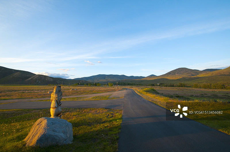 Cascade山脉附近的景观图片素材