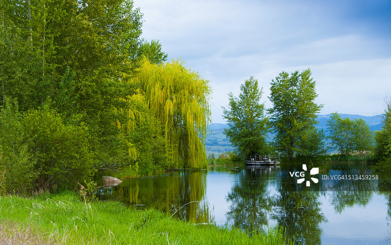 Cascade山脉附近的景观图片素材