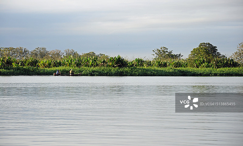 尼加拉瓜湖岸边的渔船图片素材