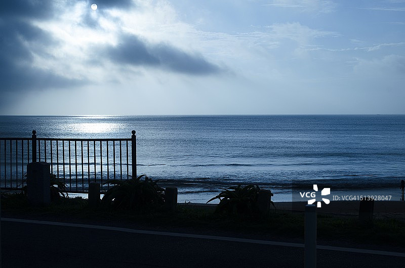 草莓海滩图片素材