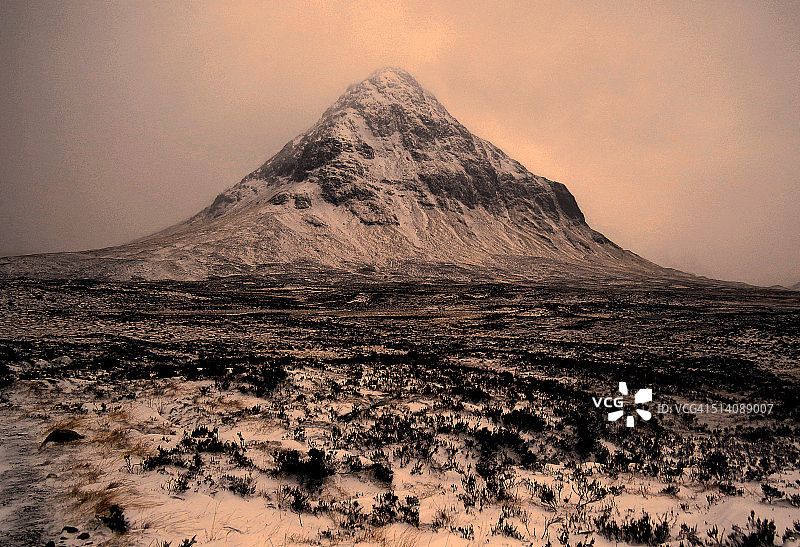 苏格兰格伦科Buachaille Etive Beag雪景图片素材
