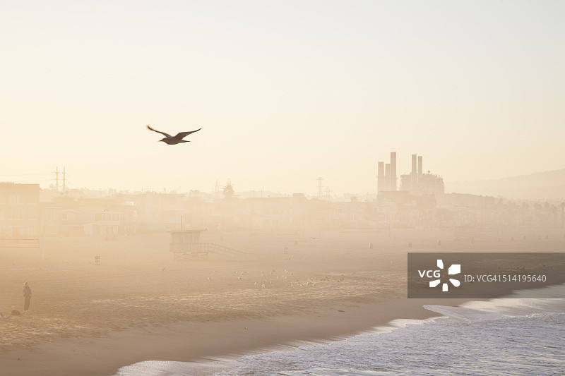 hermos海滩的日出图片素材