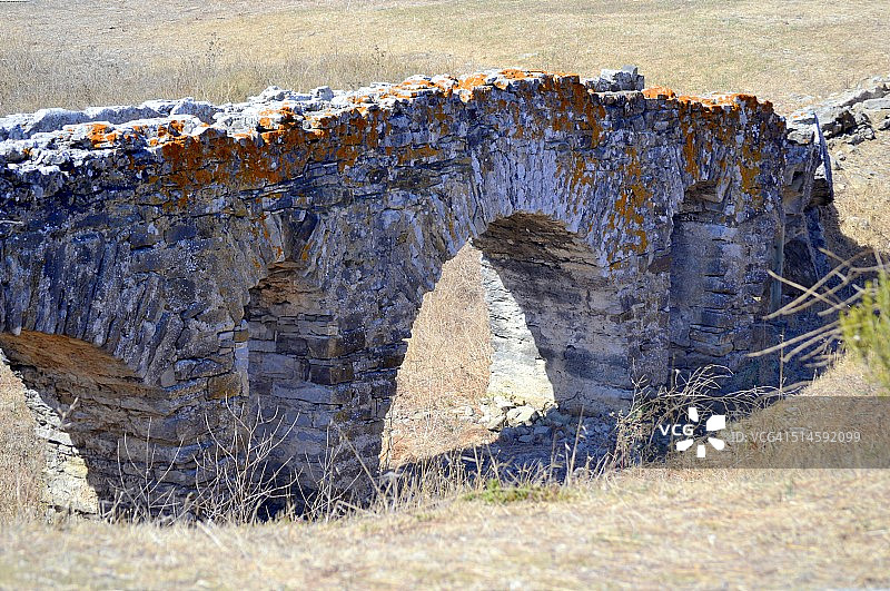 贝洛克劳迪罗马遗址中的古老渡槽图片素材
