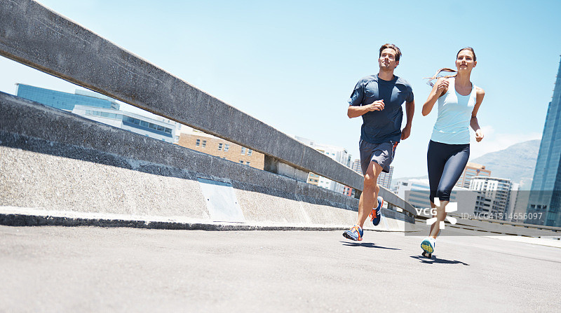 一起健身的乐趣图片素材
