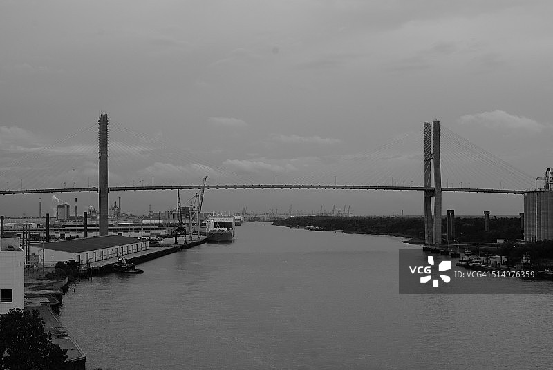 塔尔马奇纪念大桥图片素材