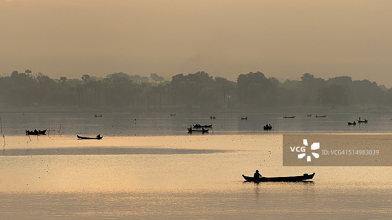 曼德勒的东塔曼湖图片素材