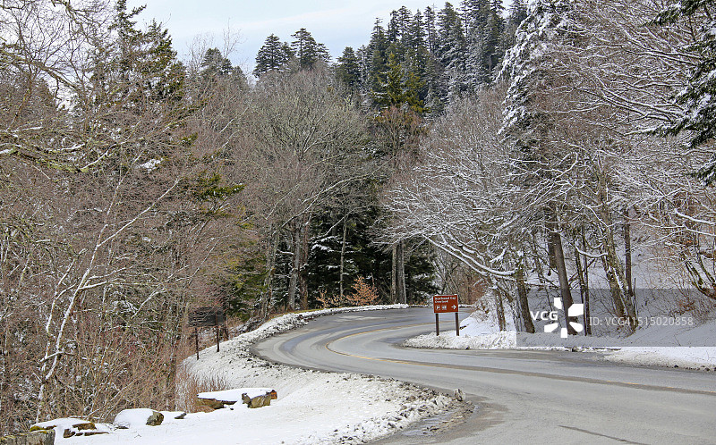 纽芬德峡谷路图片素材