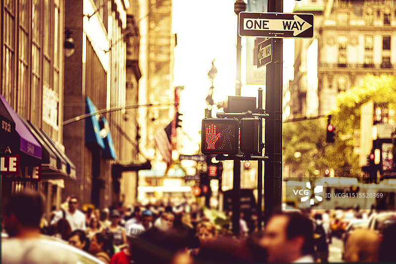 街上的人们图片素材