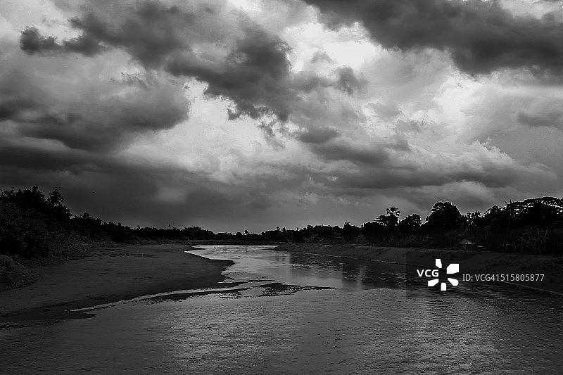 河流流动图片素材