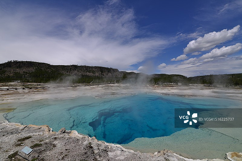 黄石公园饼干盆地蓝宝石池图片素材