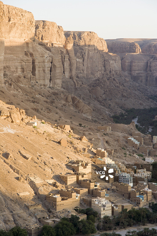 哈德拉毛峡谷的Al-Khoraiba村图片素材