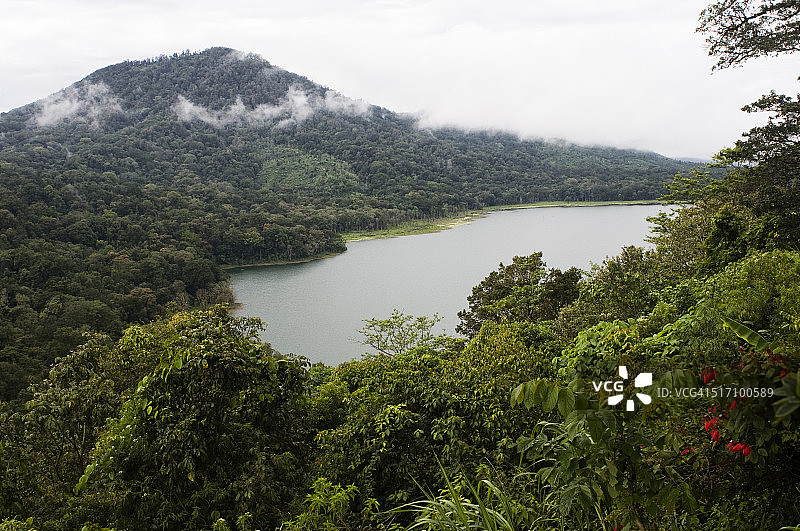 布扬湖图片素材