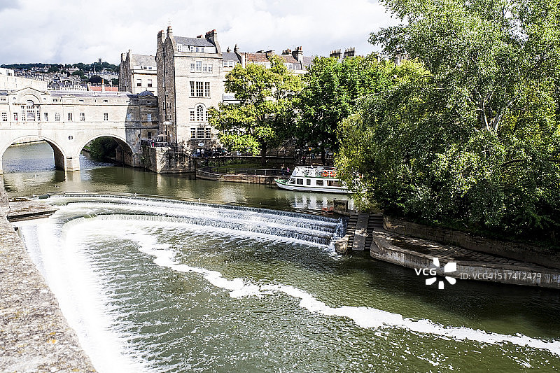 英国巴斯普尔特尼桥大游行图片素材