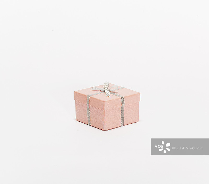 粉色礼品盒图片素材