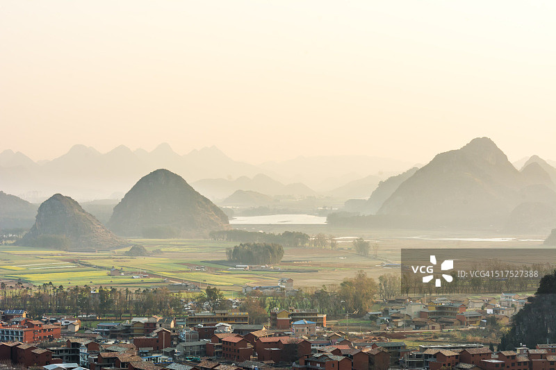 普者黑丘陵地貌图片素材