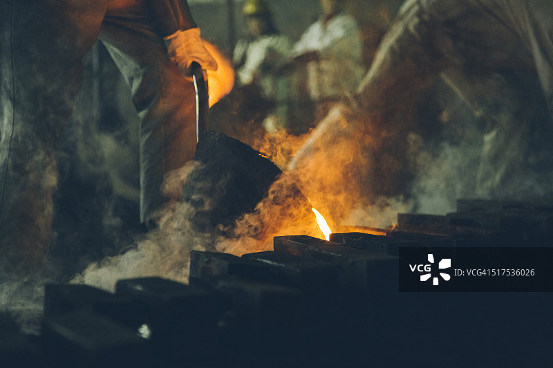 冶金厂的高炉图片素材