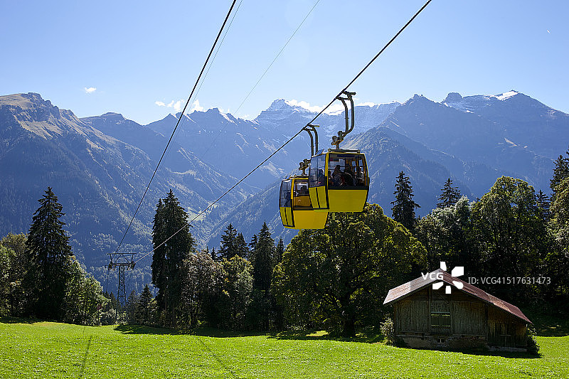 格拉鲁斯州布劳恩瓦尔德，瑞士图片素材
