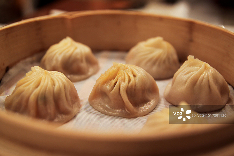 香港餐厅里的蒸馒头图片素材