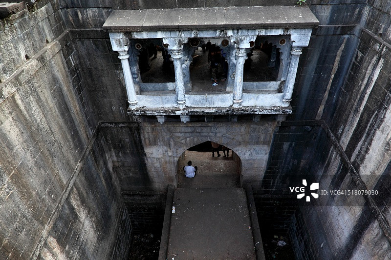 林布的巴拉莫蒂奇井-阶梯井图片素材