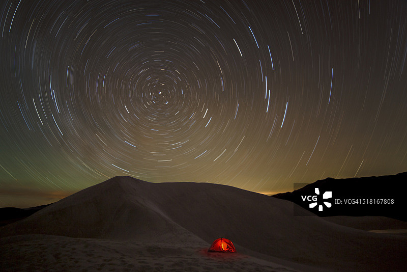 沙丘露营图片素材