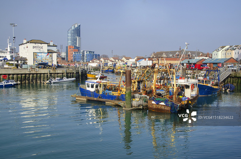 朴茨茅斯坎伯码头的船只图片素材