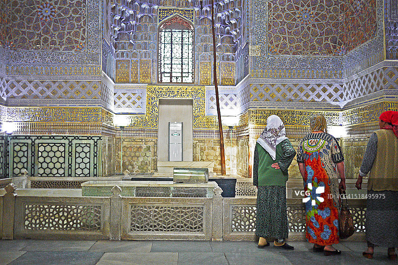 默默的奉献图片素材