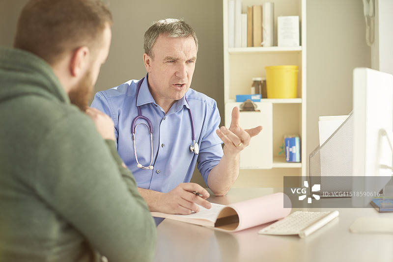 医生参考电脑图片素材