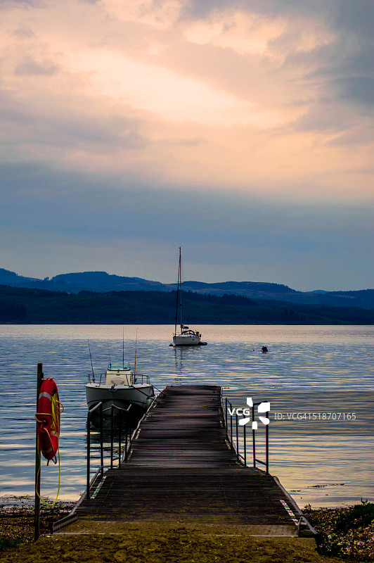 水獭渡轮图片素材