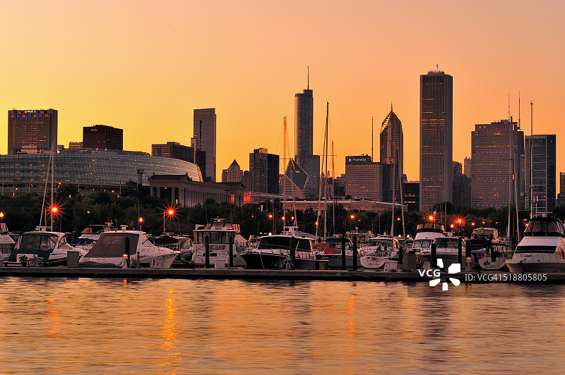 杏色日落图片素材