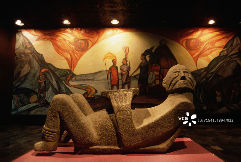 查克·穆尔的托尔特克雕塑图片素材