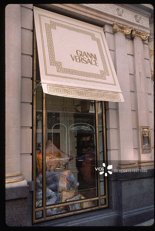 詹尼·范思哲店铺遮阳篷图片素材