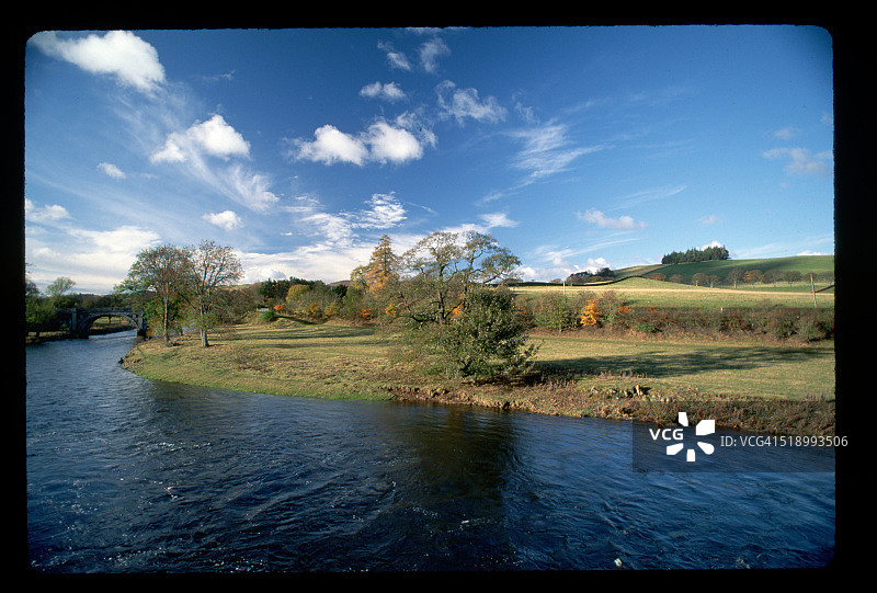 特威德河的草岸图片素材