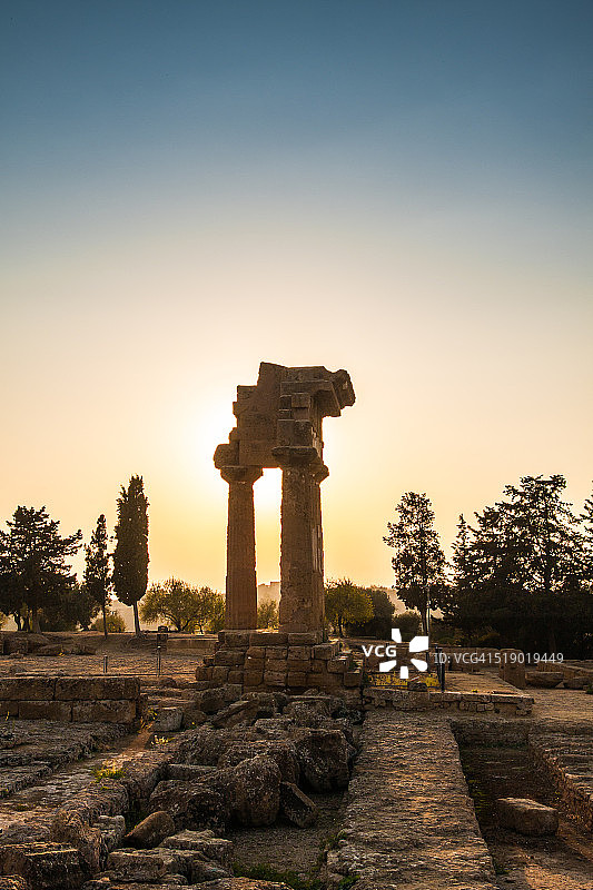 卡斯托尔神庙图片素材