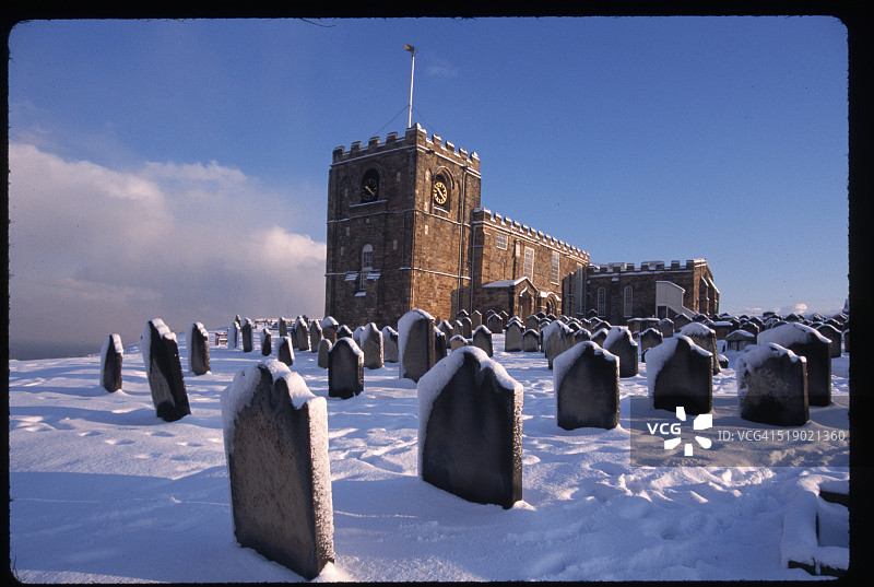 惠特比圣玛丽教堂墓地图片素材