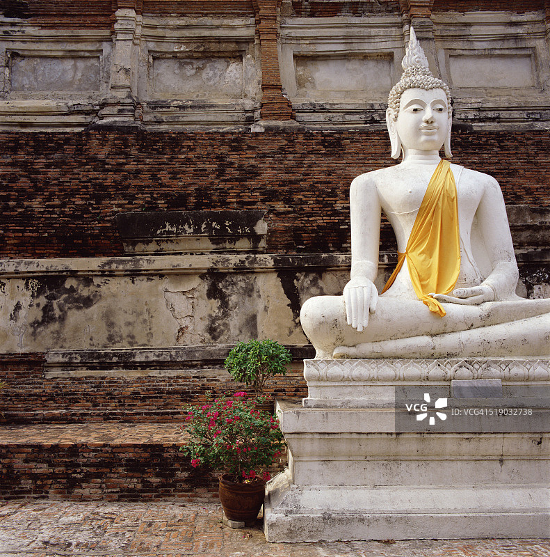 泰国坐佛像图片素材