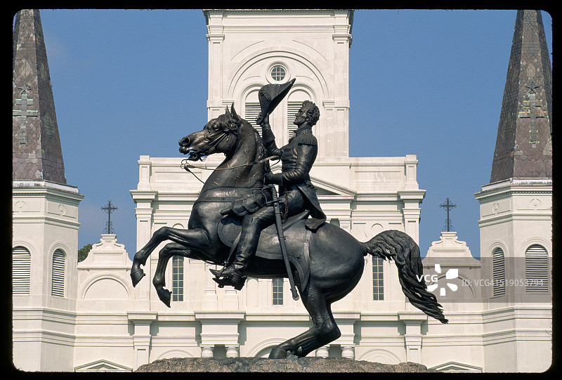 圣路易斯大教堂前的安德鲁·杰克逊纪念碑图片素材