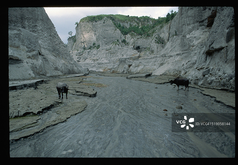 皮纳图博火山的泥石流图片素材