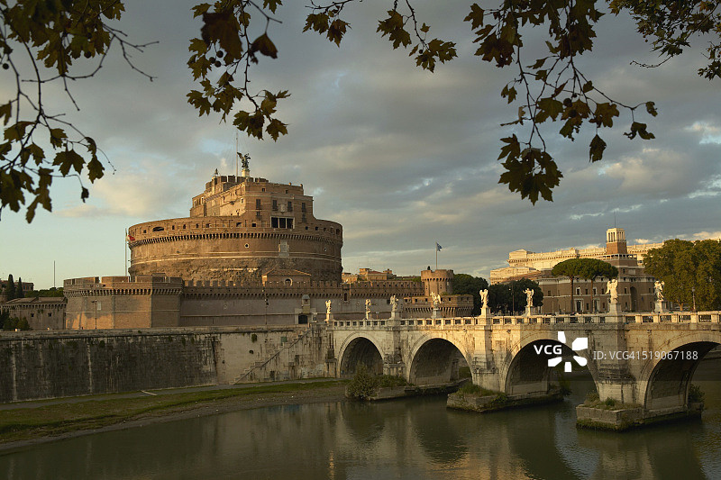 圣天使堡与天使桥，意大利罗马图片素材