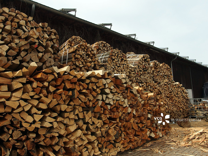 成堆的木材图片素材